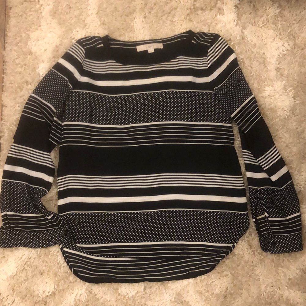 LOFT black and white patterned top